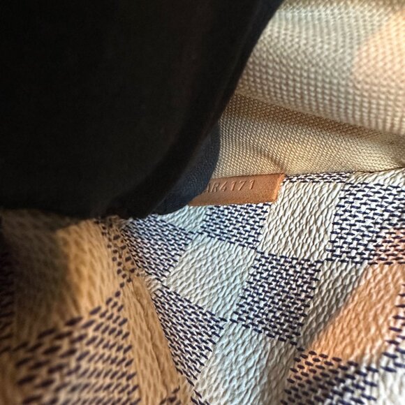 Authentic Louis Vuitton Damier Azur Totally MM Tote Bag - Picture 16 of 17